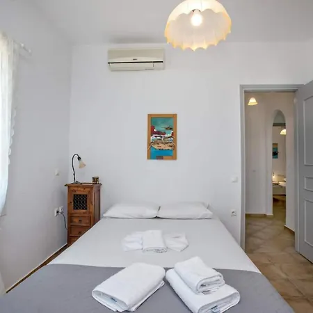 بيت للعطل Lilium House Tinos أيوس سوستيس